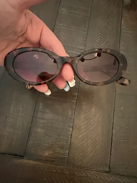 Madewell BEST SELLER
The Solina Oval Sunglasses - Picture 6 of 6